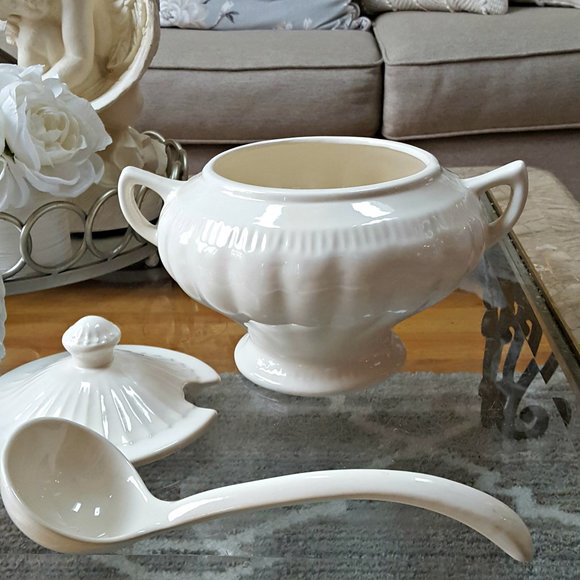 EXQUISITE Vintage SOUP Casserole SERVING TUREEN - Picture 3 of 5